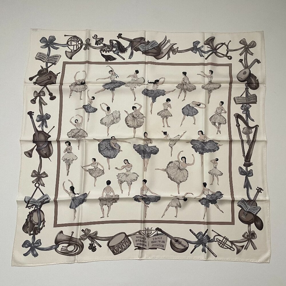 Hermes La Dance silk scarf  90